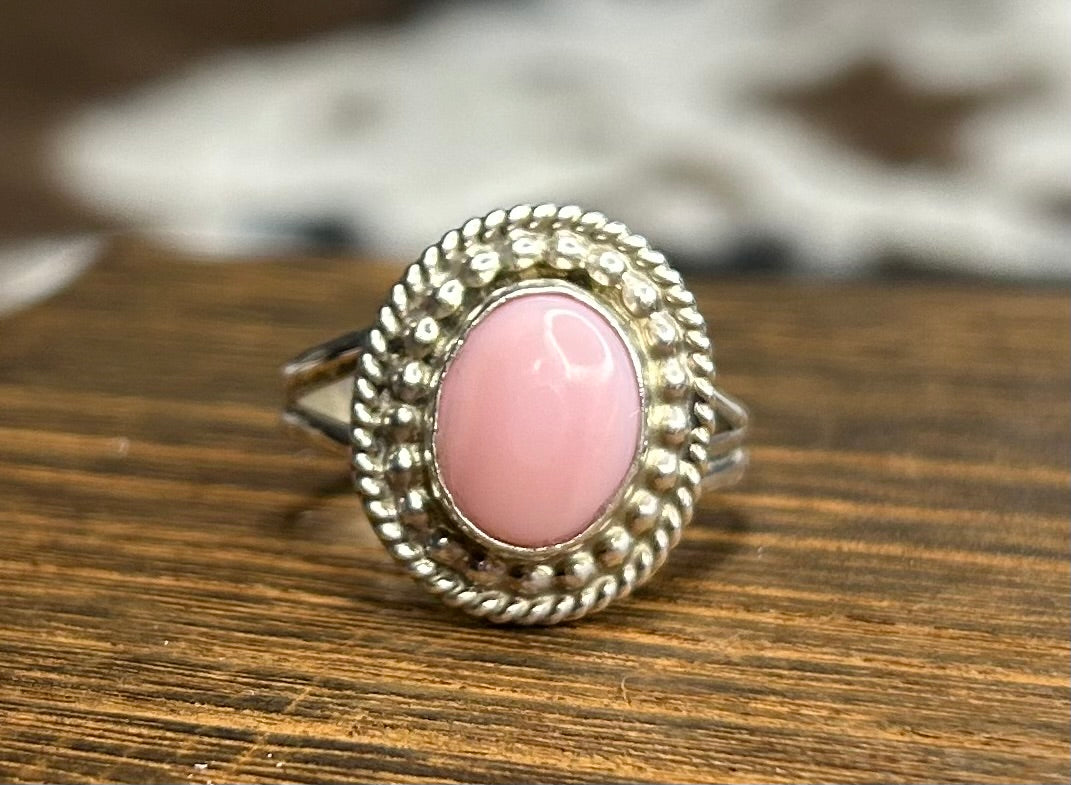Navajo Handmade Pink Conch Ring By Byron Begay Size 8