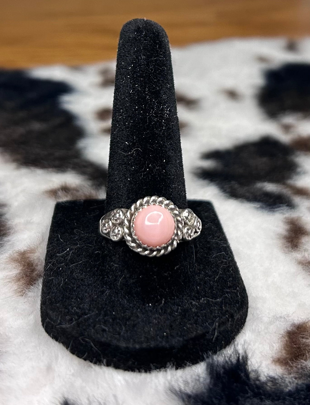 Navajo Handmade Pink Conch Ring By Freda Martinez Size 9.5
