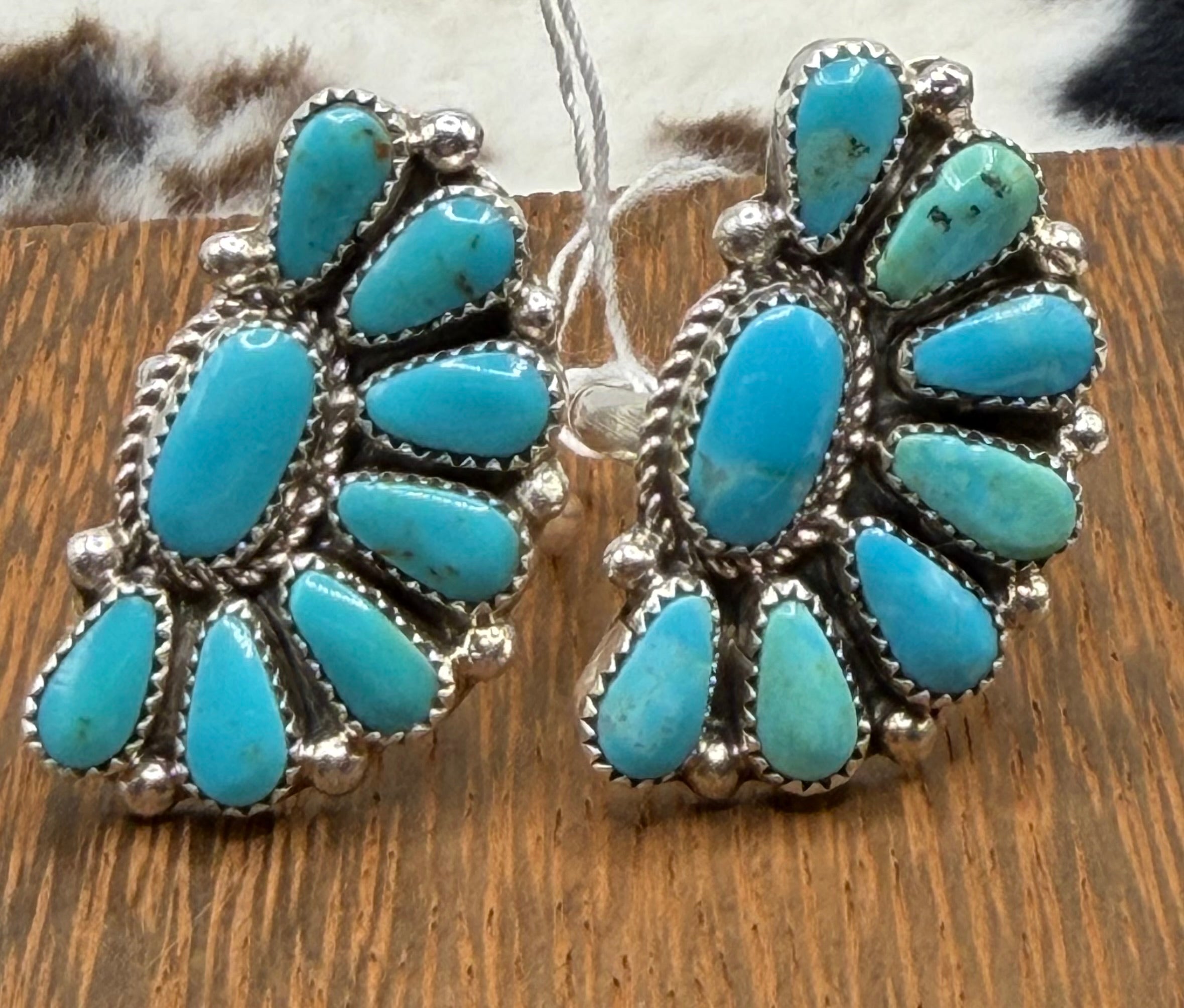 Zuni Handmade Kingman Half Cluster Adjustable Rings by Alicia Wilson