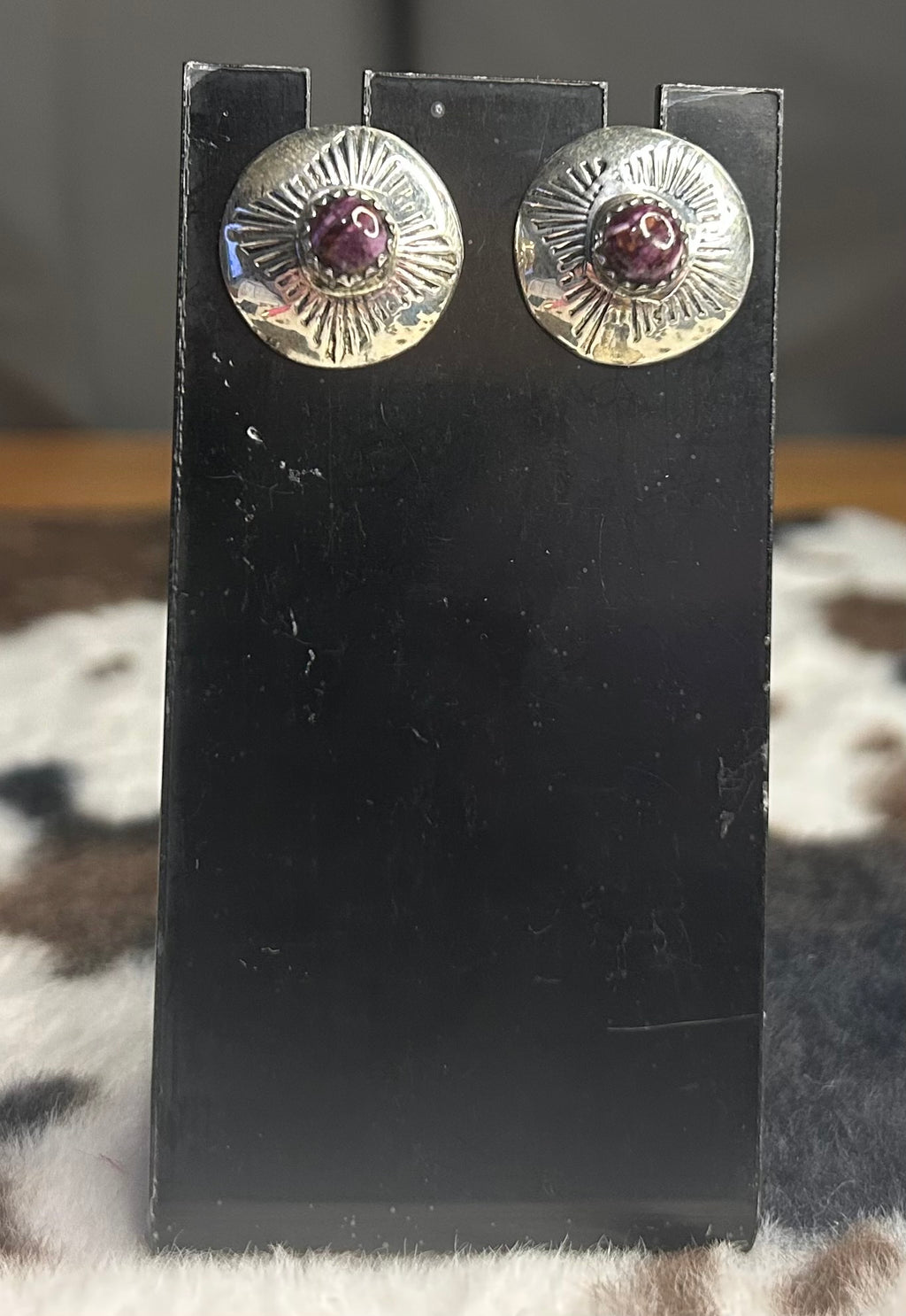 Navajo Handmade Purple Spiny Oyster Shell earrings by Lawrence Begay