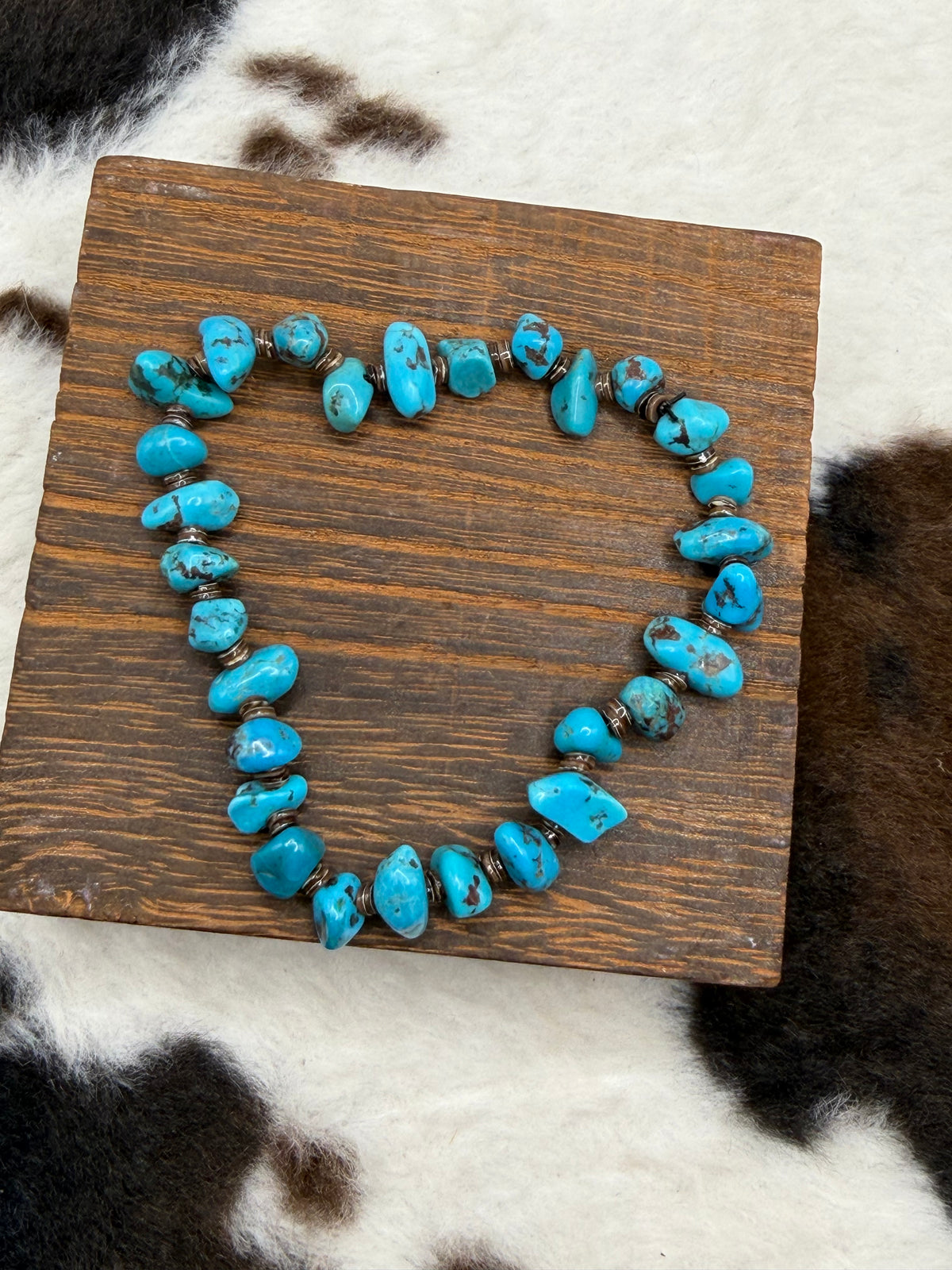 Navajo Handmade Sleeping Beauty Nugget Stretch Bracelet by Adrian Yazzie