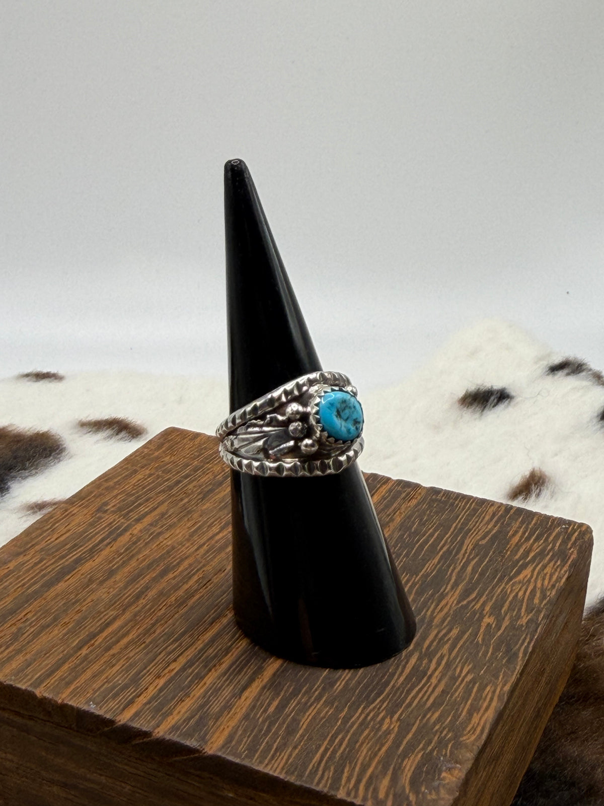 Navajo Handmade Kingman Band Ring by Jeanette Yazzie Size 6.25