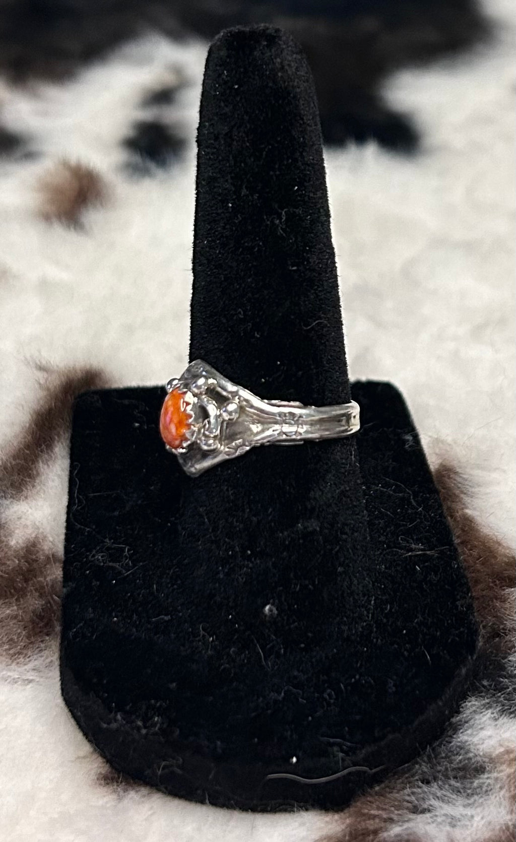 Navajo Handmade Orange Spiny Oyster Shell Ring by Annette Chiquito Size 6