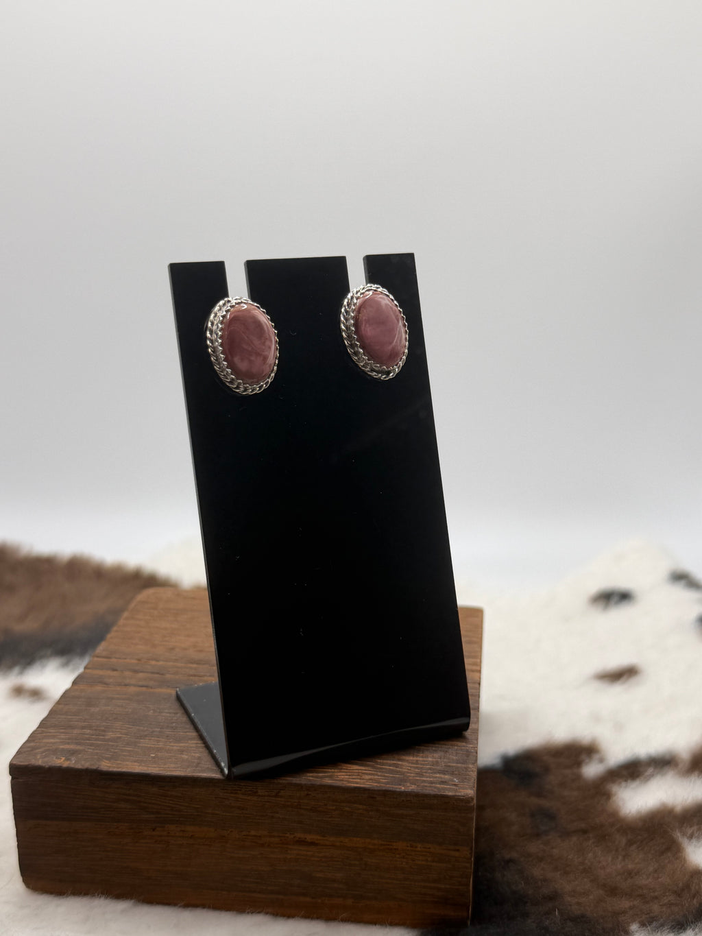Navajo Made Purple Spiny Oyster Shell Stud Earrings by Annabelle Lantana
